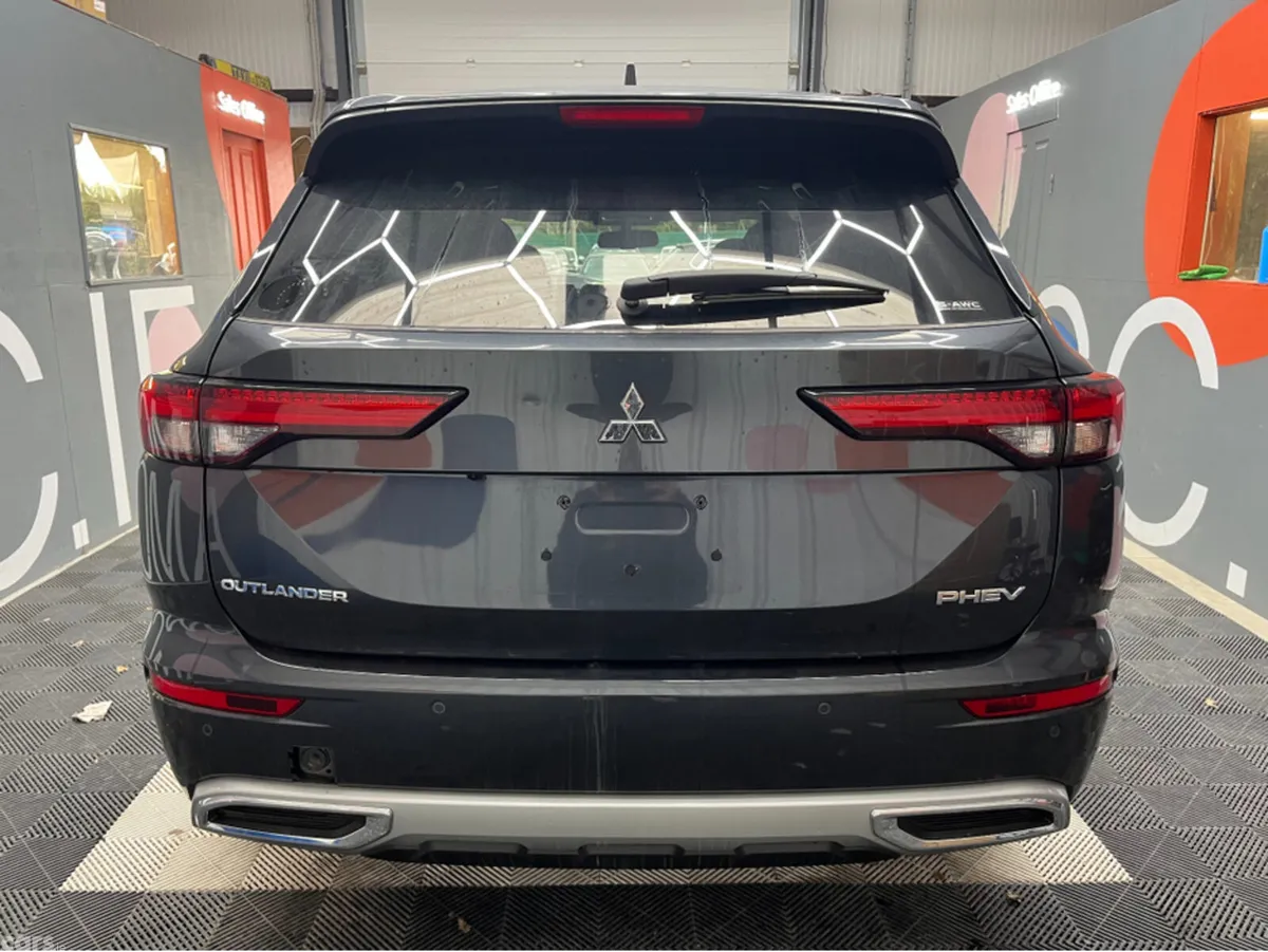 Mitsubishi Outlander SUV, Petrol Plug-in Hybrid, 2024, Grey