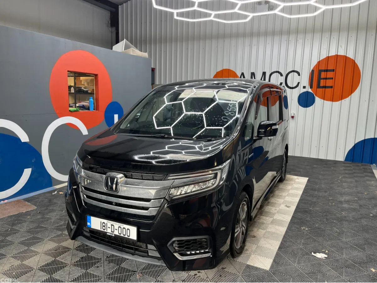 Honda Stepwagon MPV, Petrol Hybrid, 2018, Black