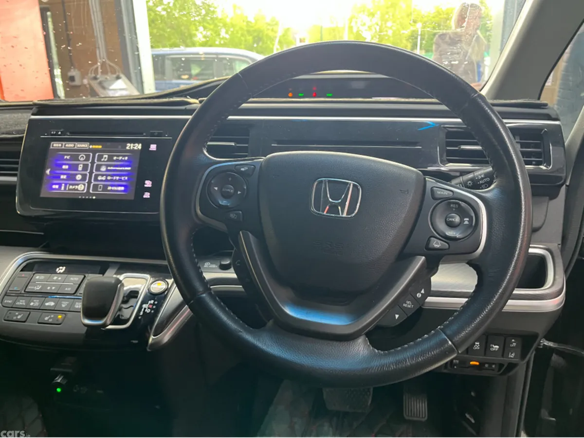 Honda Stepwagon MPV, Petrol Hybrid, 2018, Black