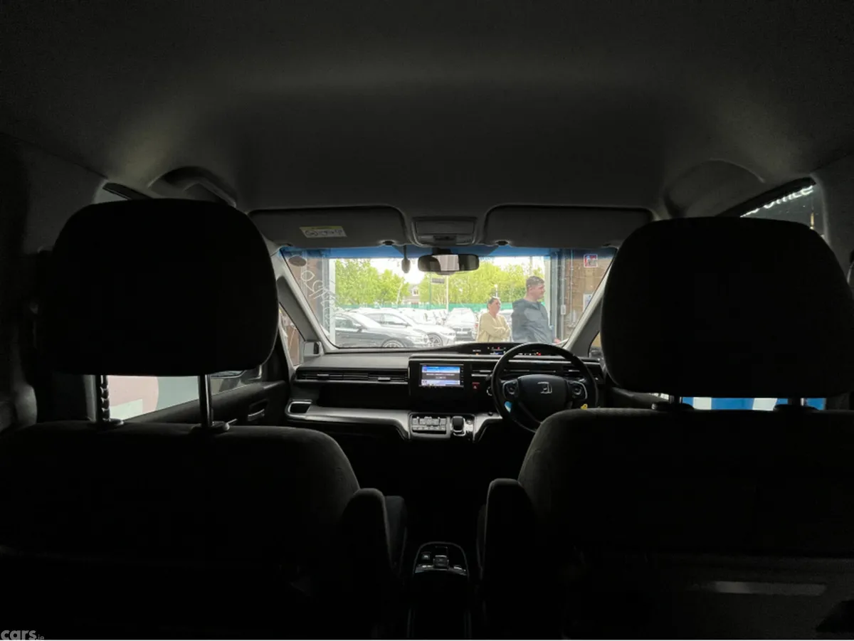 Honda Stepwagon MPV, Petrol Hybrid, 2020, Blue