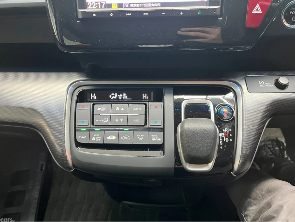 Honda Stepwagon MPV, Petrol Hybrid, 2020, Blue