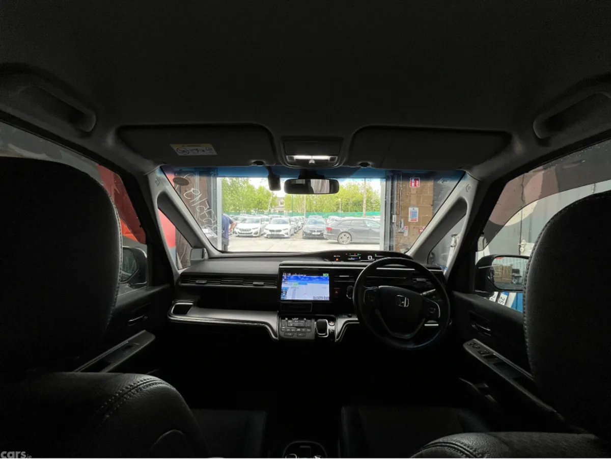 Honda Stepwagon MPV, Petrol Hybrid, 2019, Black