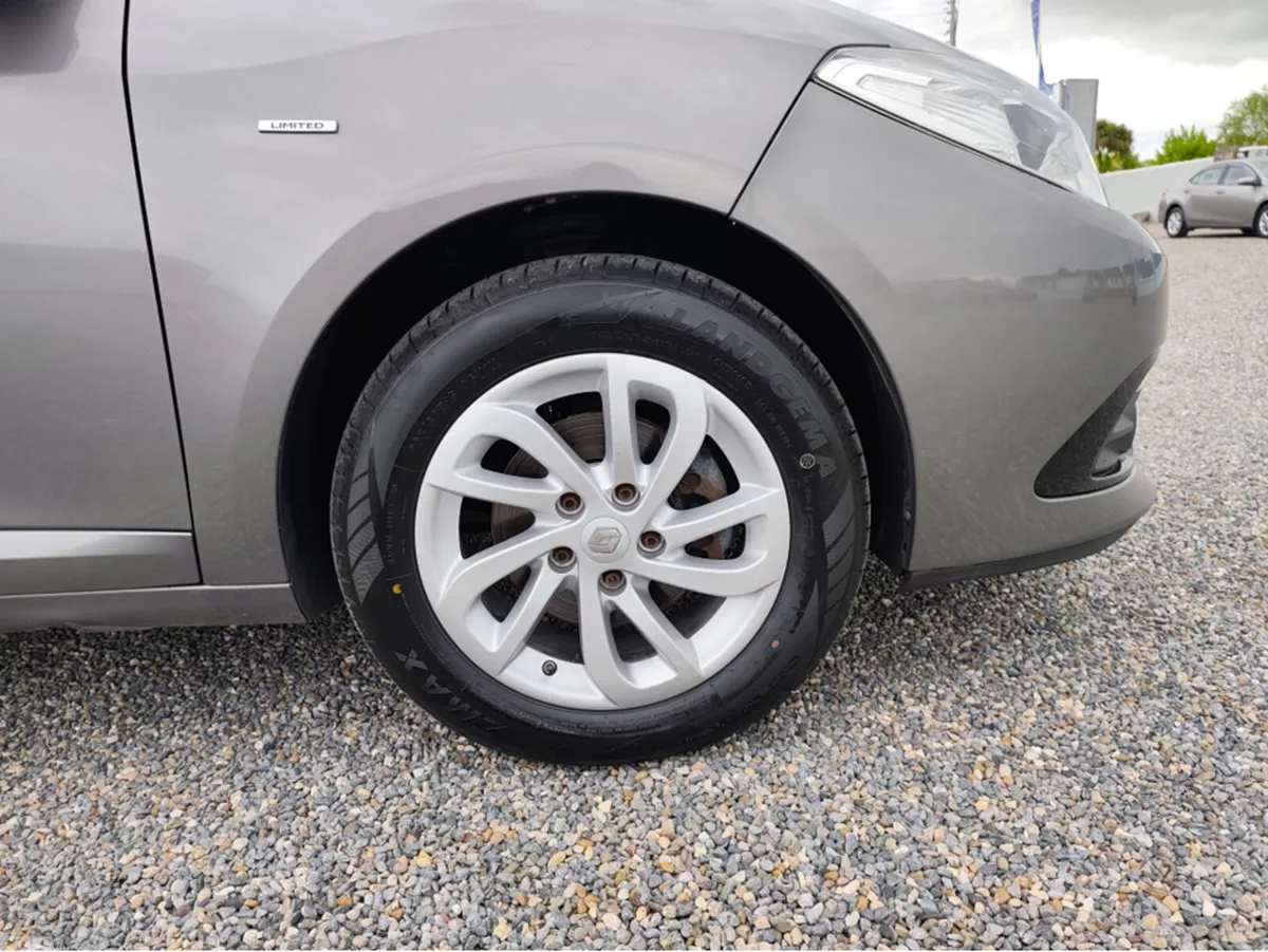 Renault Fluence Saloon, Diesel, 2016, Grey