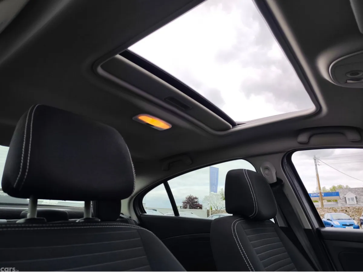 Renault Fluence Saloon, Diesel, 2016, Grey