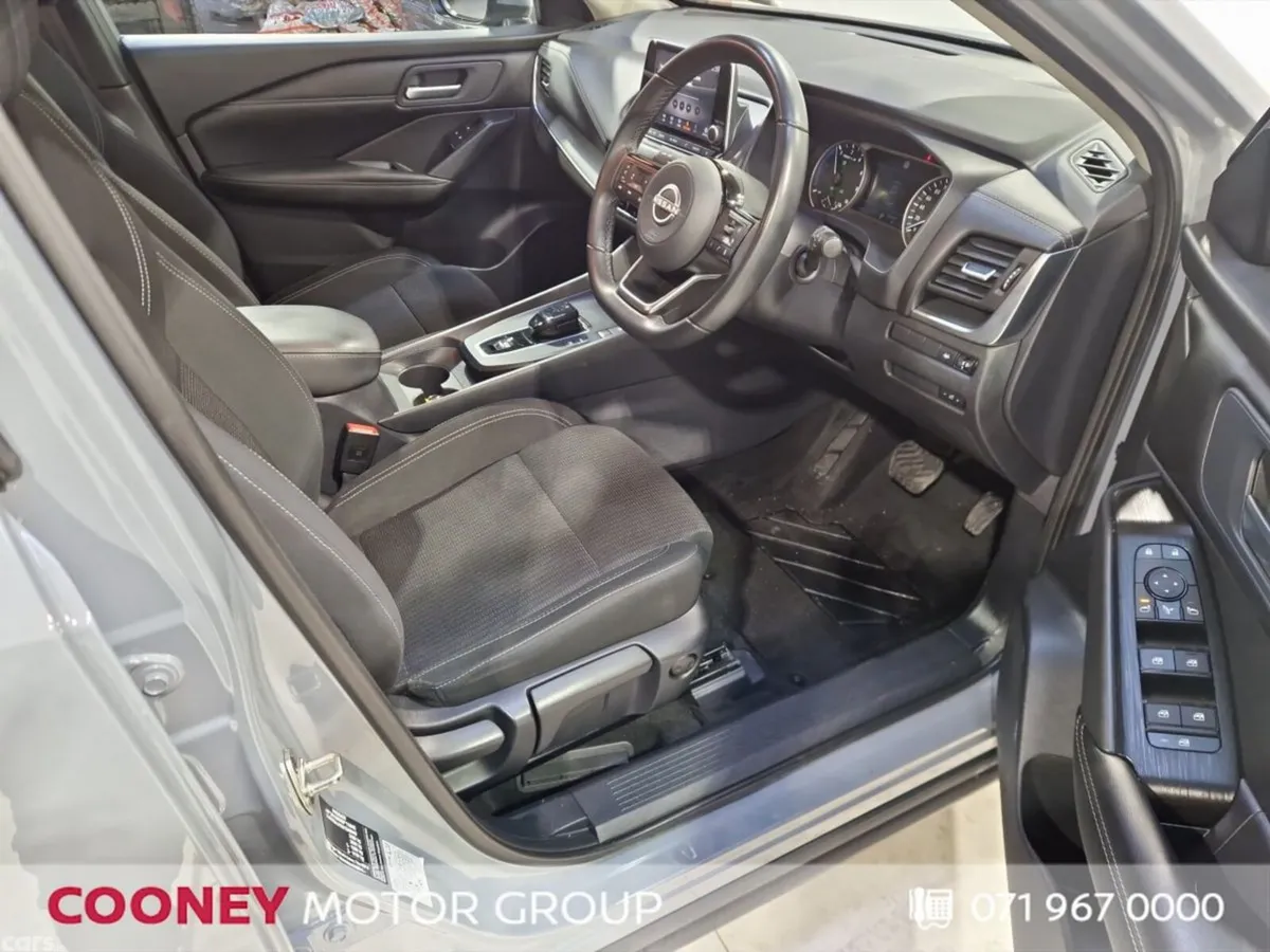 Nissan Qashqai MPV, Petrol, 2023, Grey
