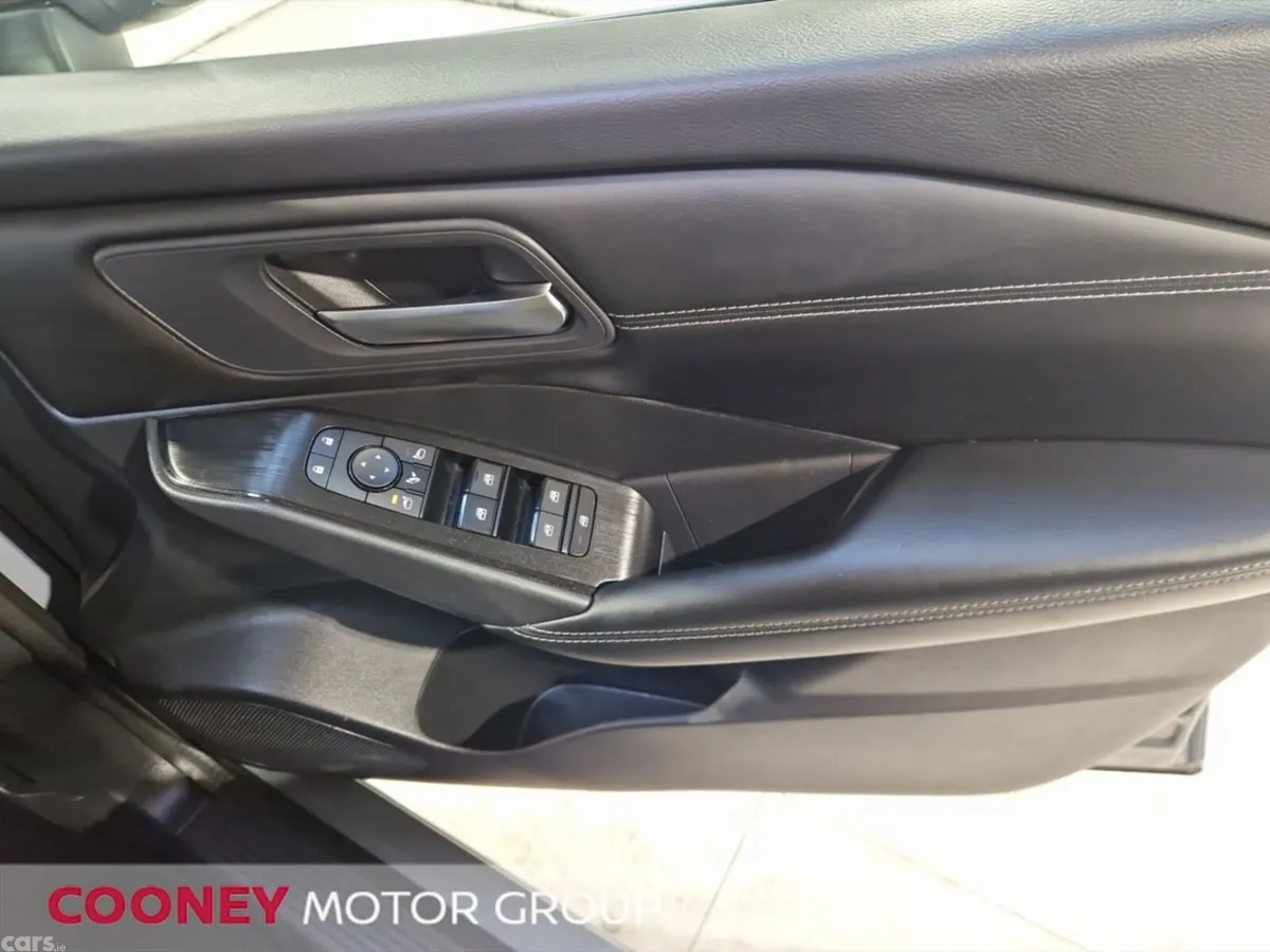 Nissan Qashqai MPV, Petrol, 2023, Grey