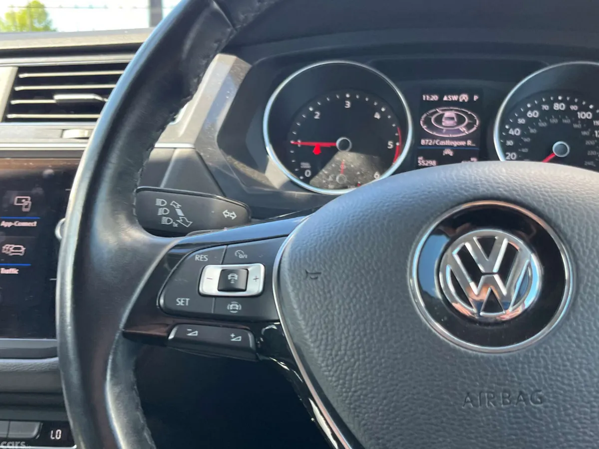 Volkswagen Tiguan SUV, Diesel, 2020, Orange