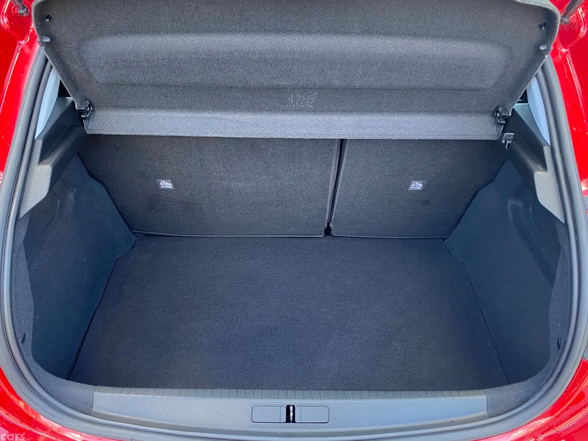 Opel Corsa Hatchback, Petrol, 2021, Red