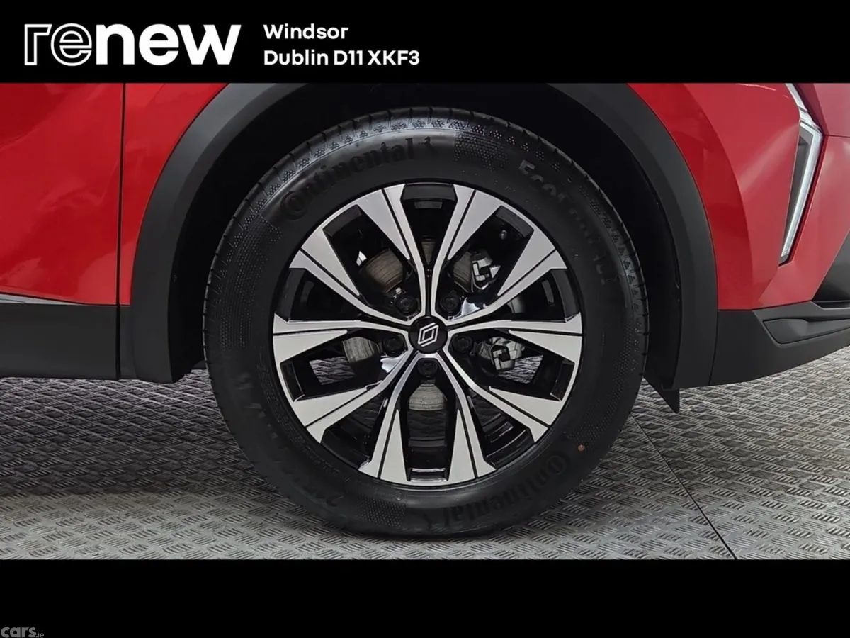 Renault Captur Hatchback, Petrol, 2026, Red
