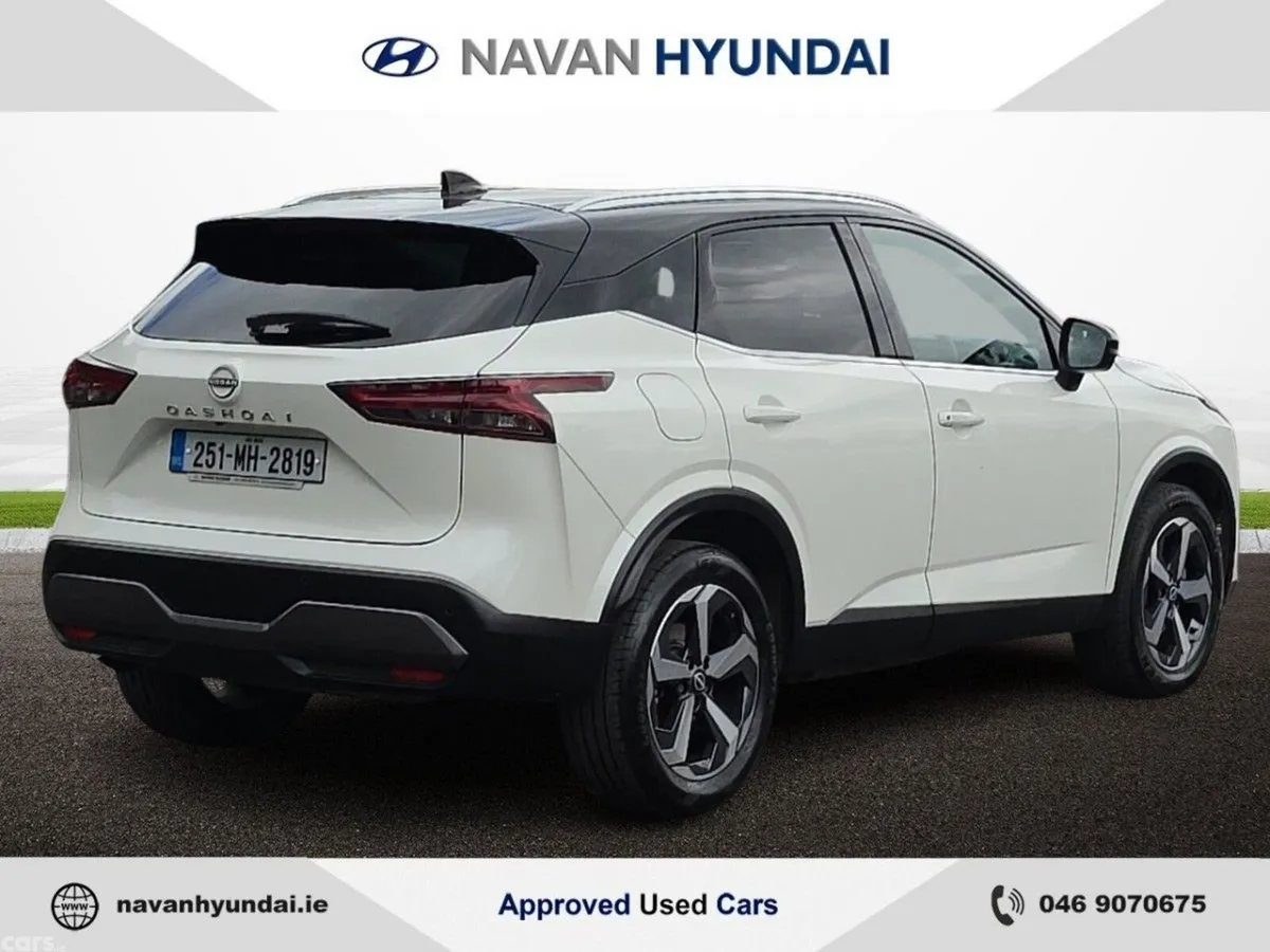 Nissan Qashqai MPV, Petrol, 2025, White