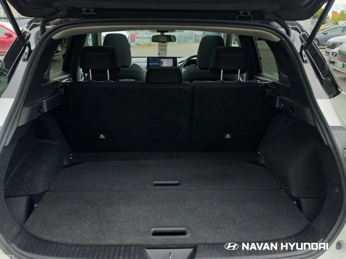 Nissan Qashqai MPV, Petrol, 2025, White
