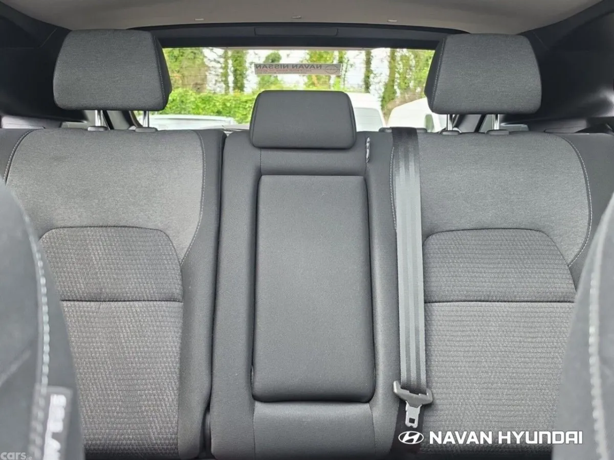 Nissan Qashqai MPV, Petrol, 2025, White