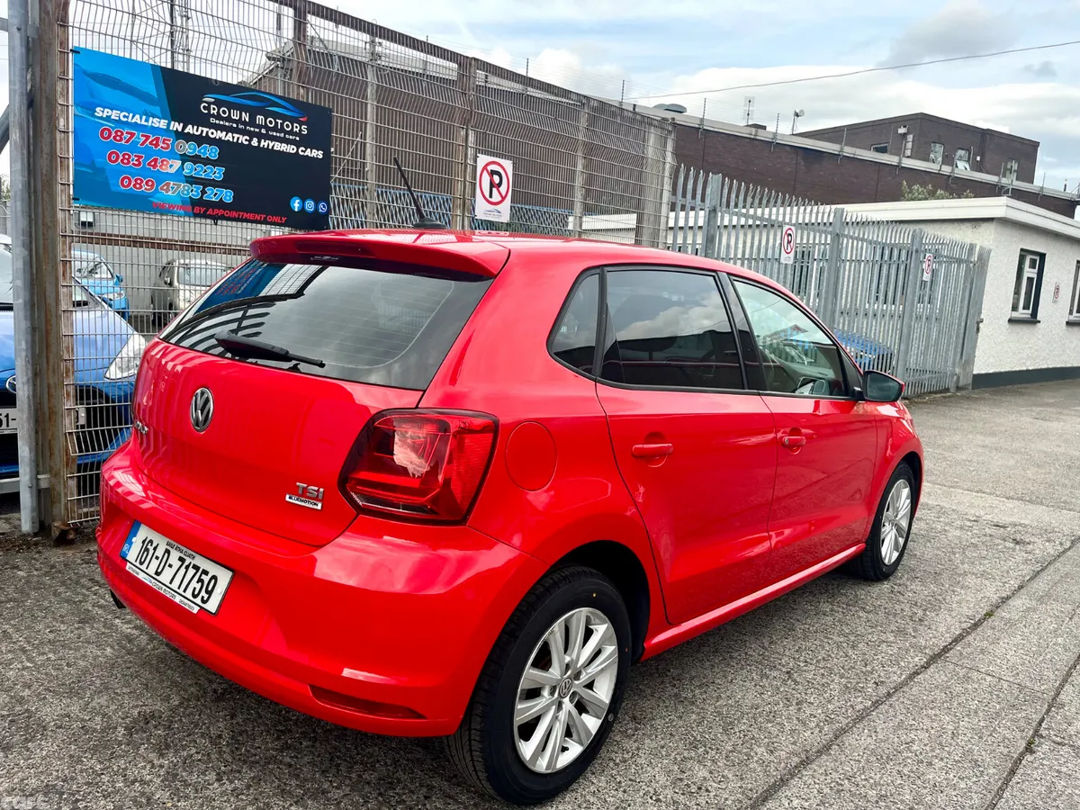Volkswagen Polo Hatchback, Petrol, 2016, Red