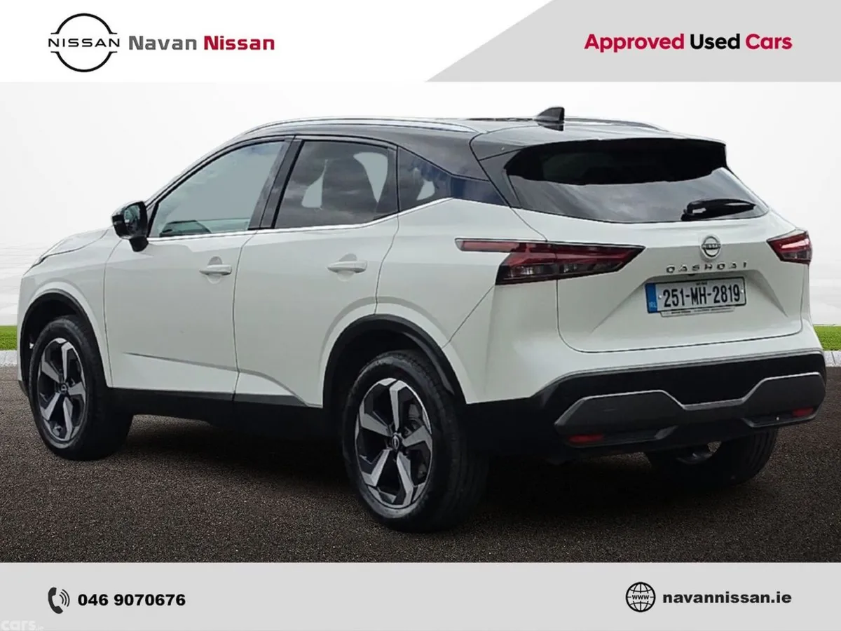 Nissan Qashqai MPV, Petrol Hybrid, 2025, White