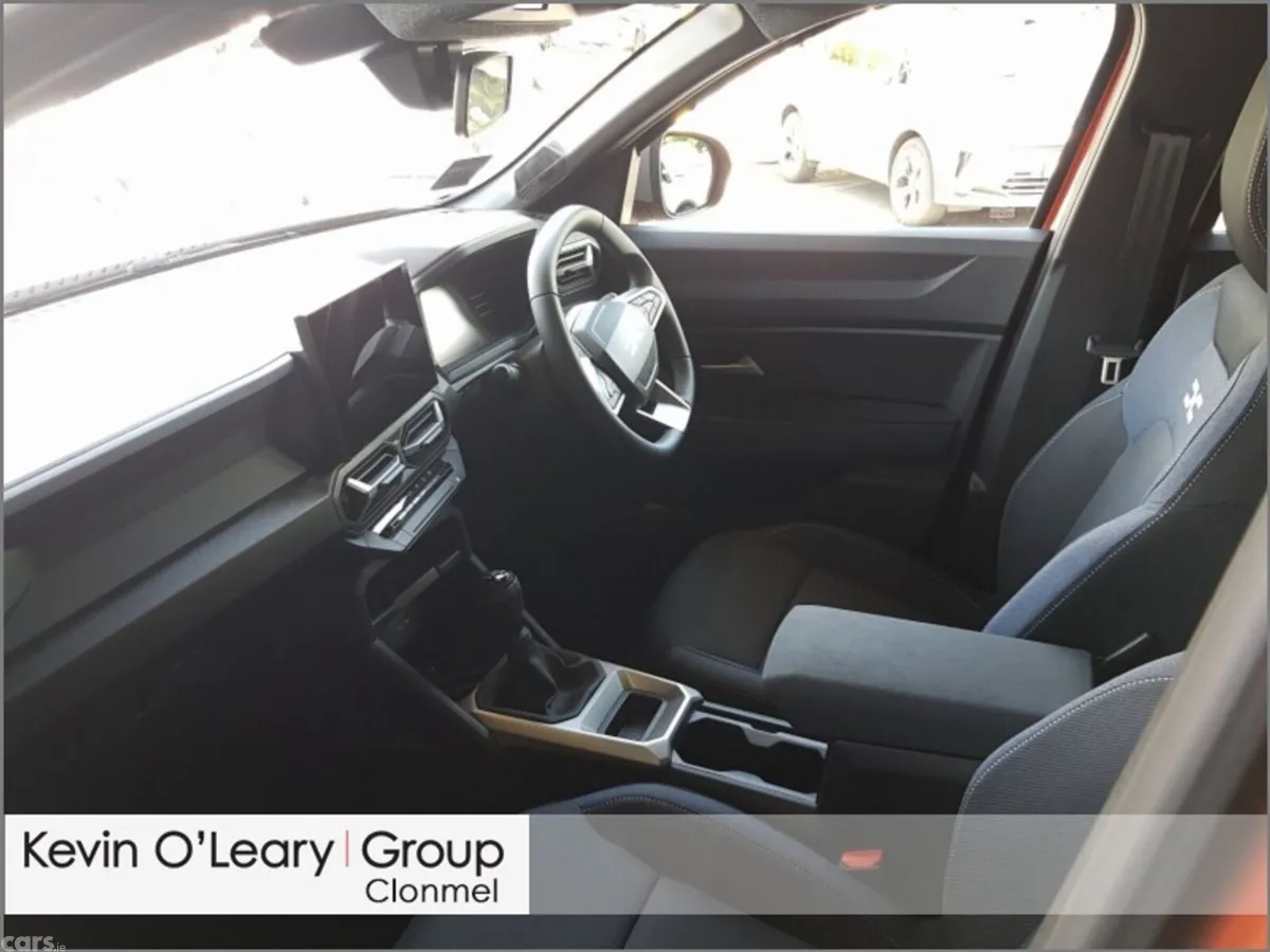 Dacia Bigster Hatchback, Petrol Hybrid, 2026, Brown