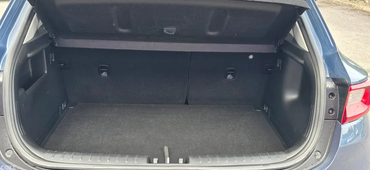 Kia Stonic Estate/Jeep, Petrol, 2018, Blue