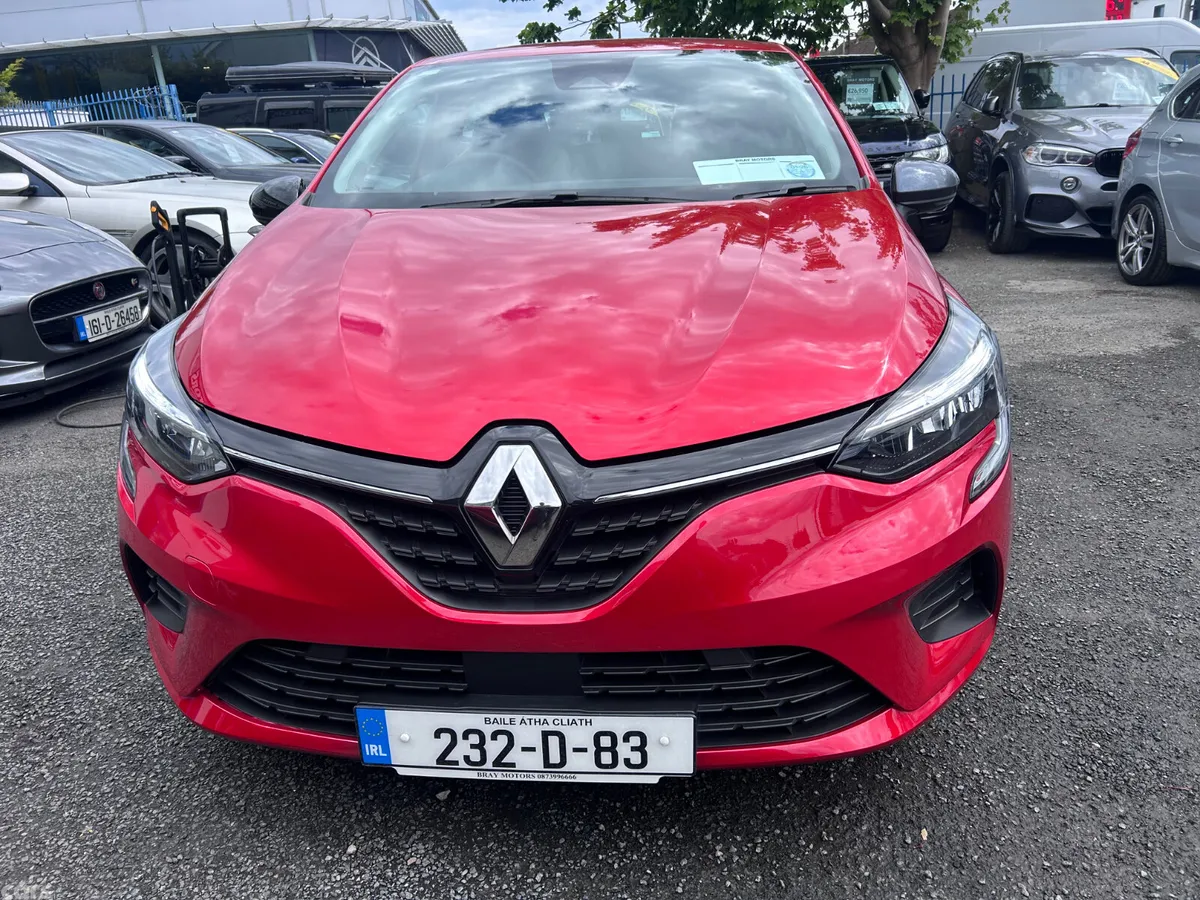 Renault Clio Hatchback, Petrol, 2023, Red