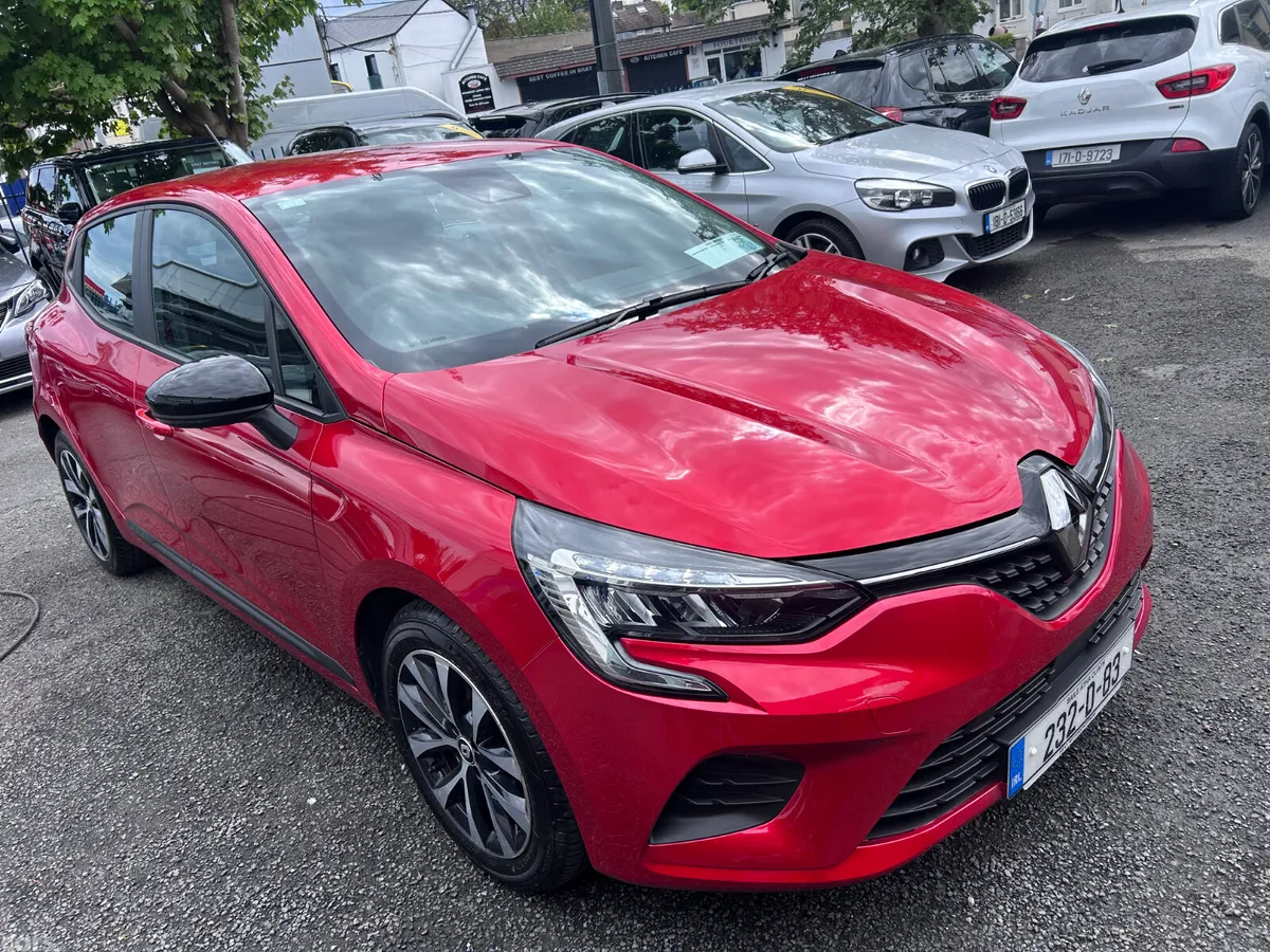Renault Clio Hatchback, Petrol, 2023, Red