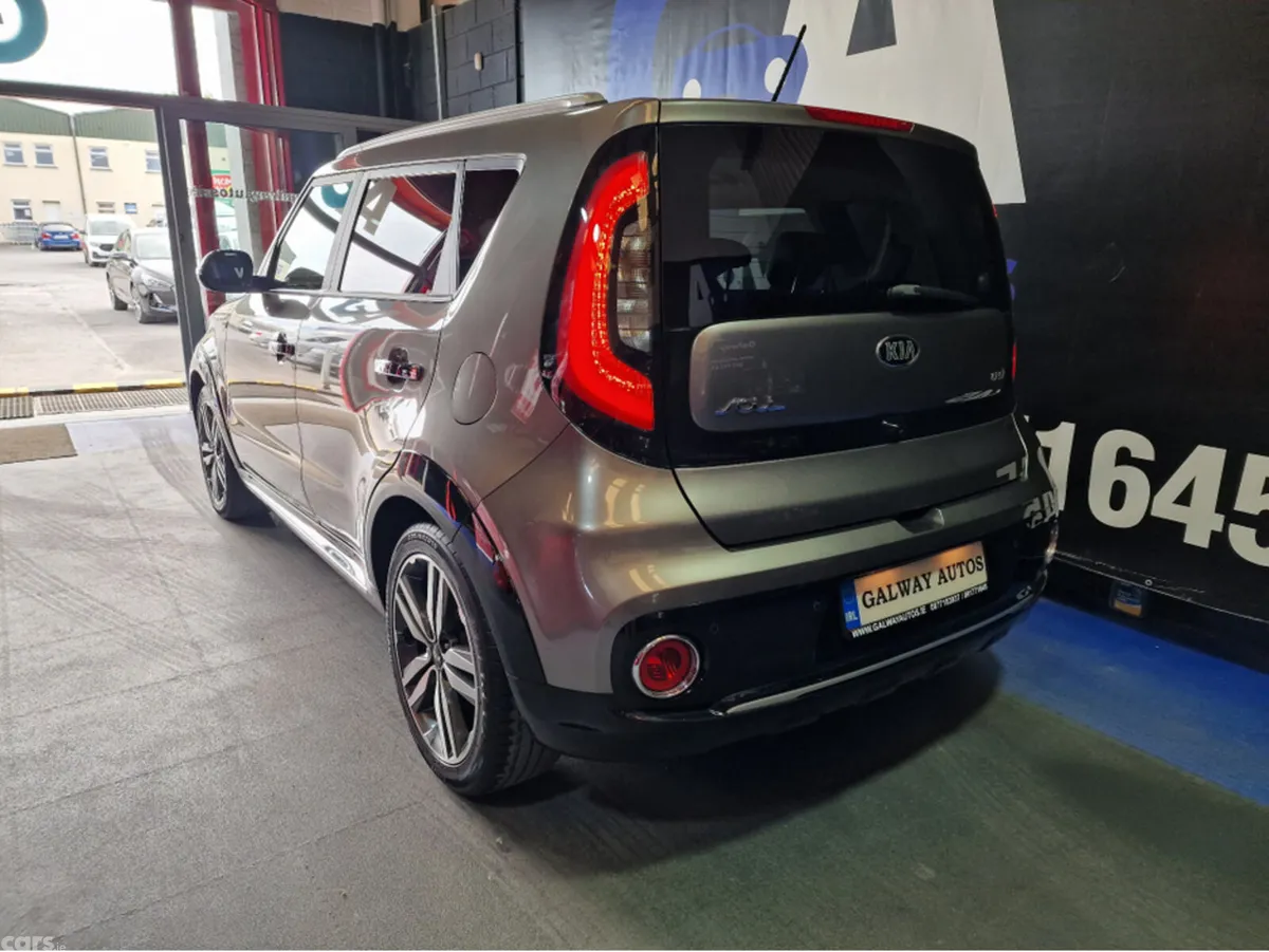 Kia Soul Hatchback, Diesel, 2018, Silver