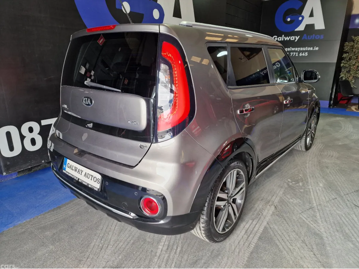 Kia Soul Hatchback, Diesel, 2018, Silver