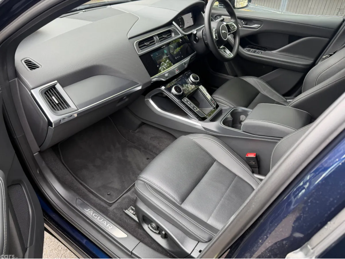 Jaguar I-Pace SUV, Electric, 2024, Blue