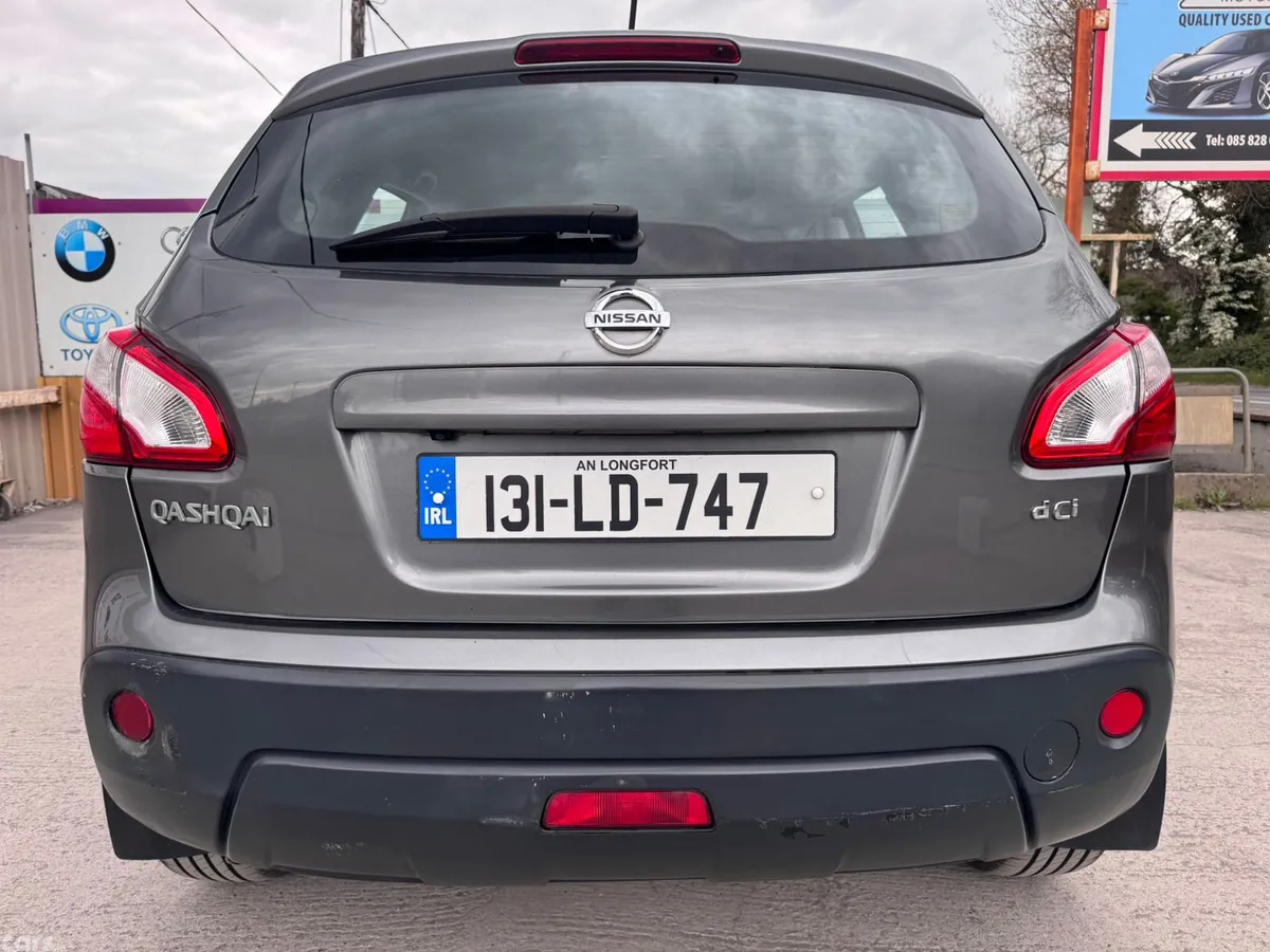 Nissan Qashqai Hatchback, Diesel, 2013, Grey