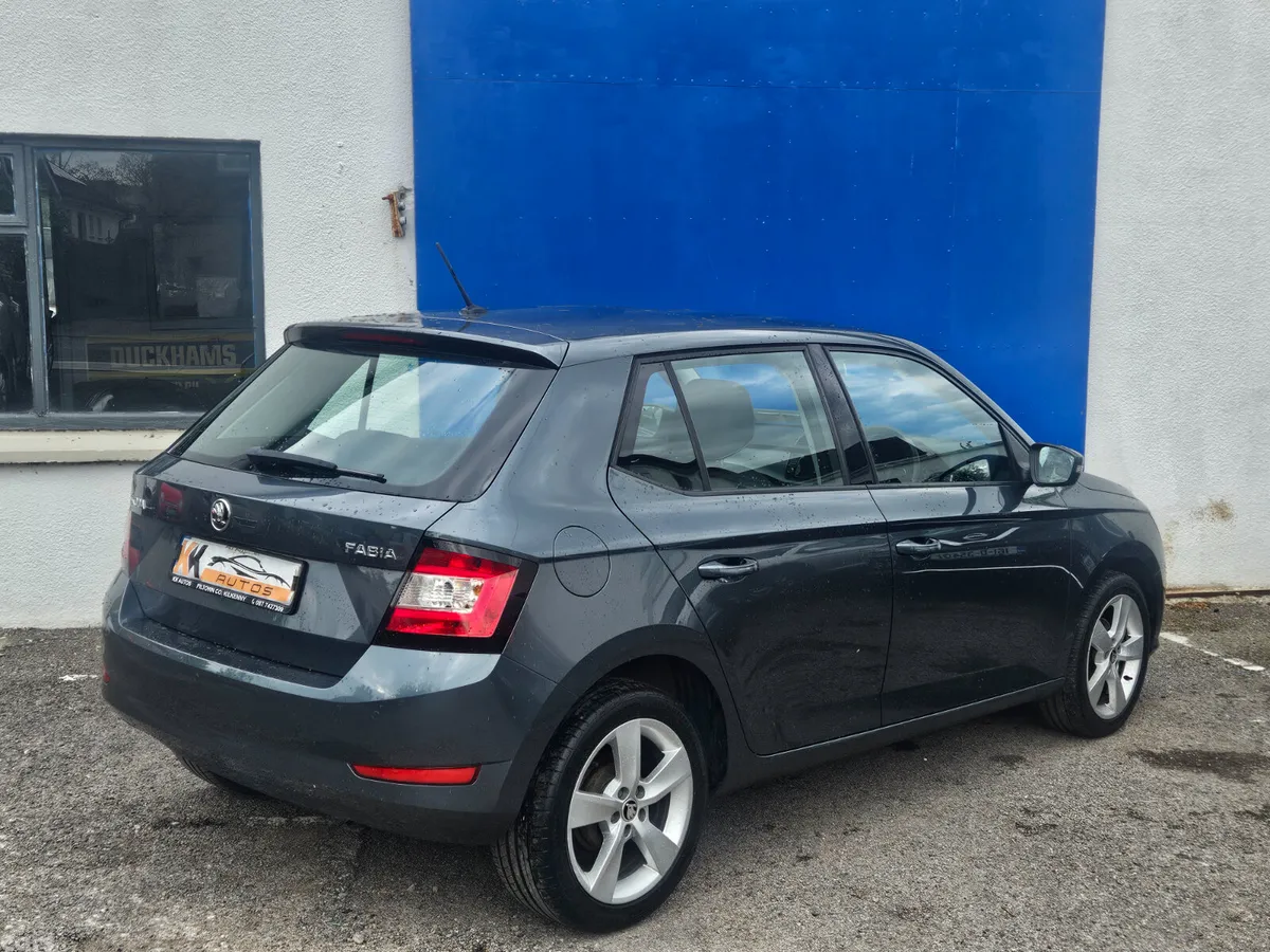 Skoda Fabia Hatchback, Petrol, 2019, Grey