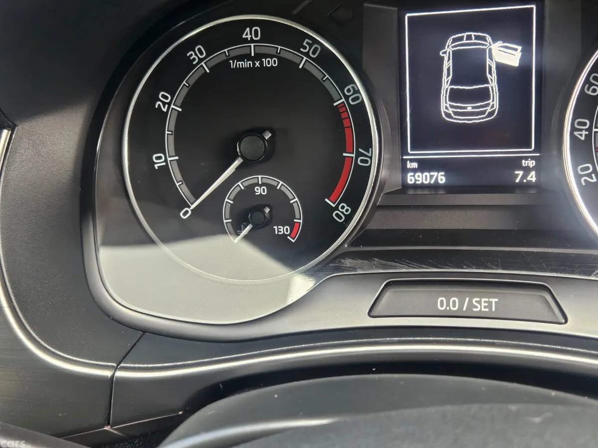 Skoda Fabia Hatchback, Petrol, 2019, Grey