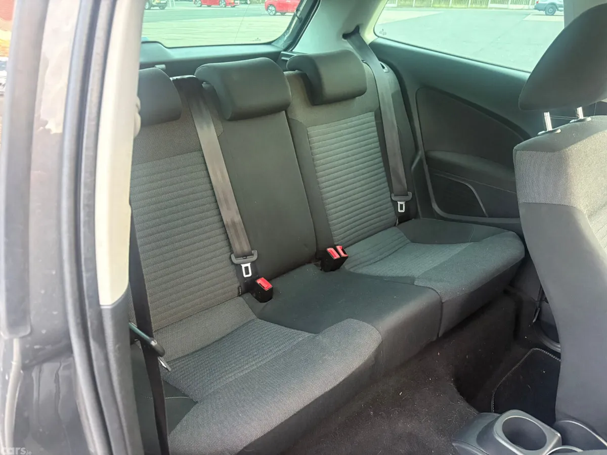 Volkswagen Polo Hatchback, Diesel, 2013, Grey