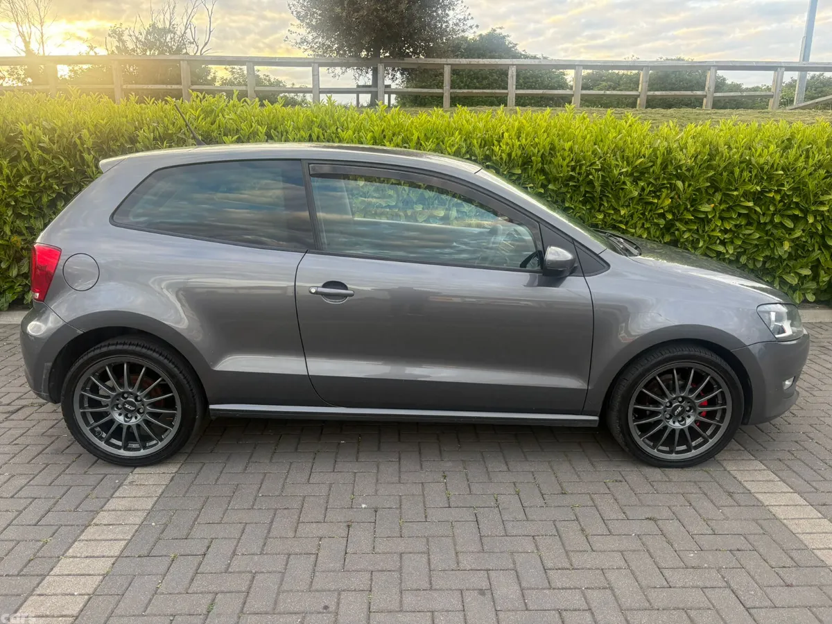 Volkswagen Polo Hatchback, Diesel, 2013, Grey