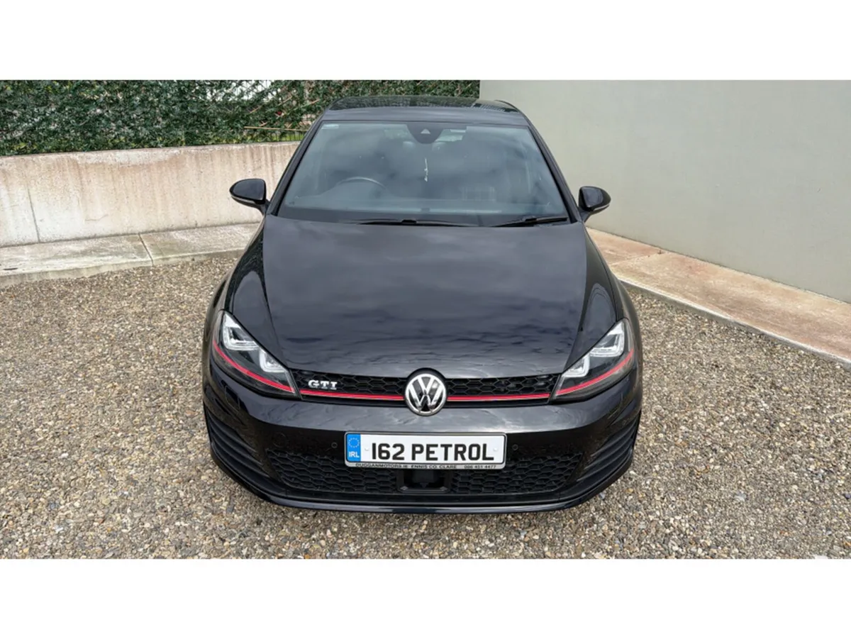 Volkswagen Golf Hatchback, Petrol, 2016, Black