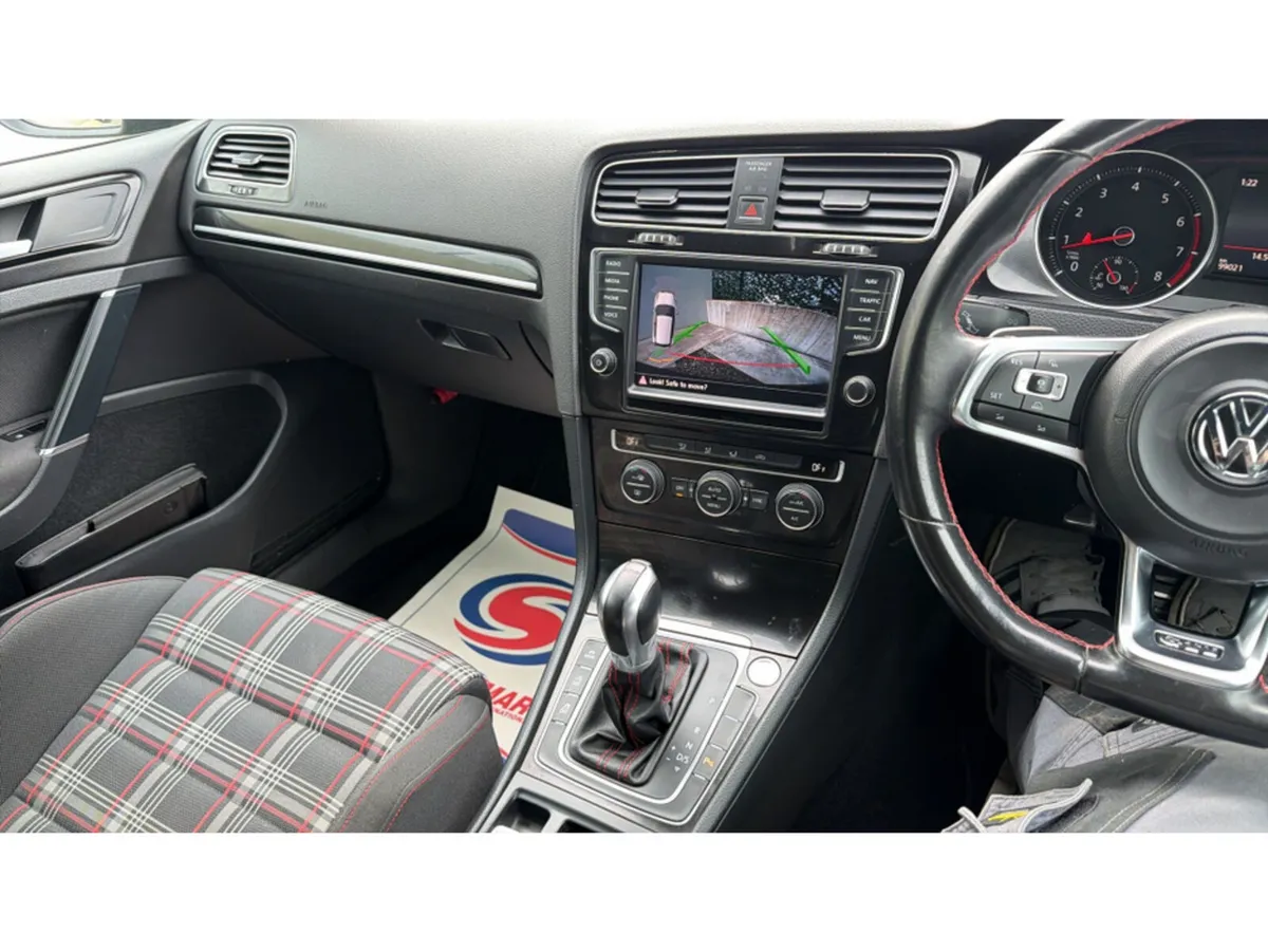 Volkswagen Golf Hatchback, Petrol, 2016, Black