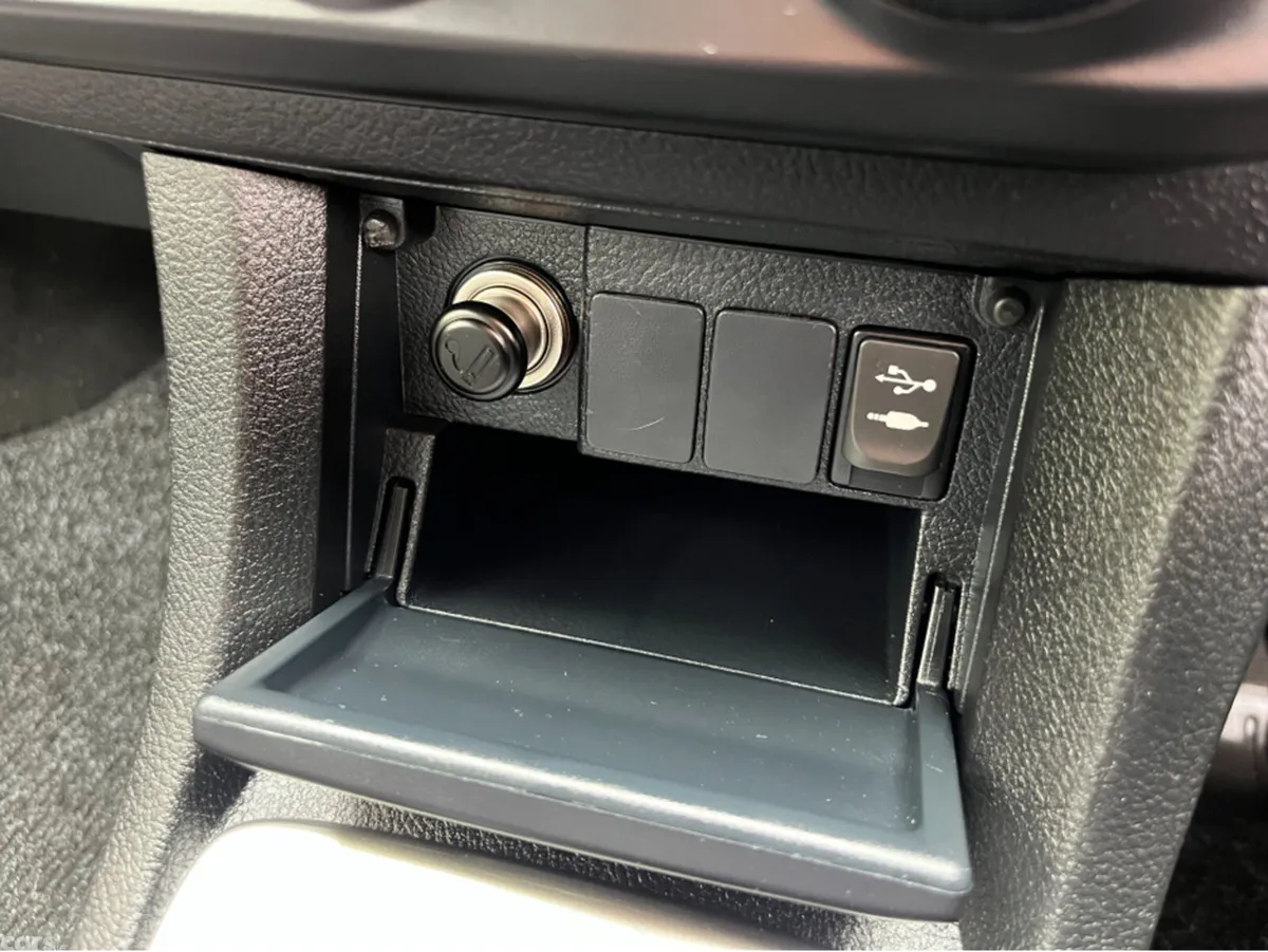 Toyota Corolla Saloon, Diesel, 2015, Bronze
