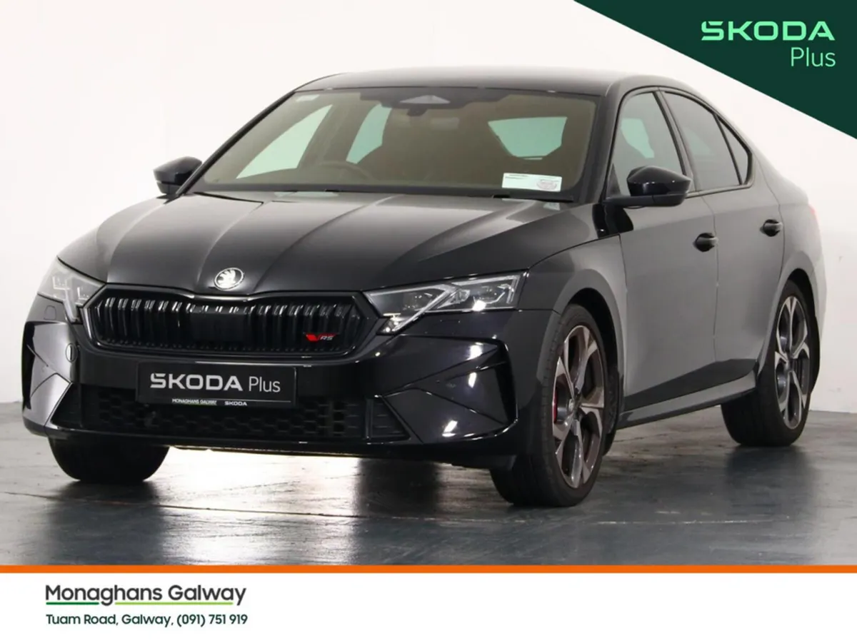 Skoda Octavia Hatchback, Petrol, 2026, Black
