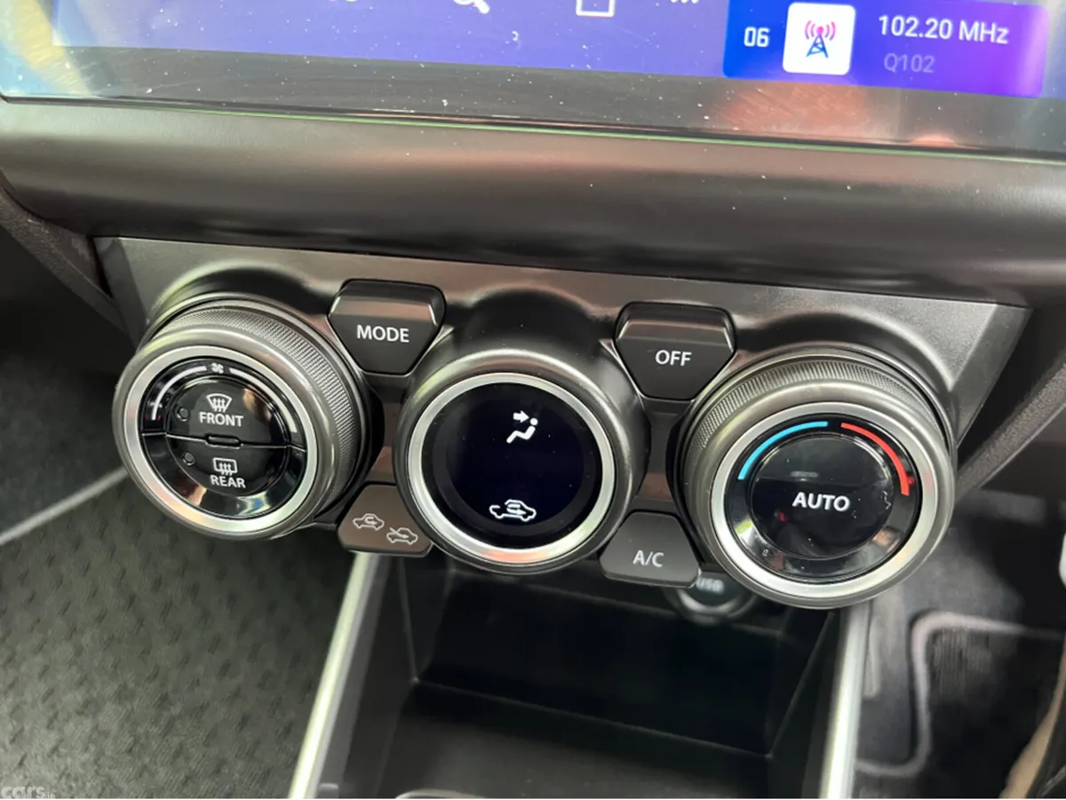 Suzuki Swift Hatchback, Petrol, 2022, Blue