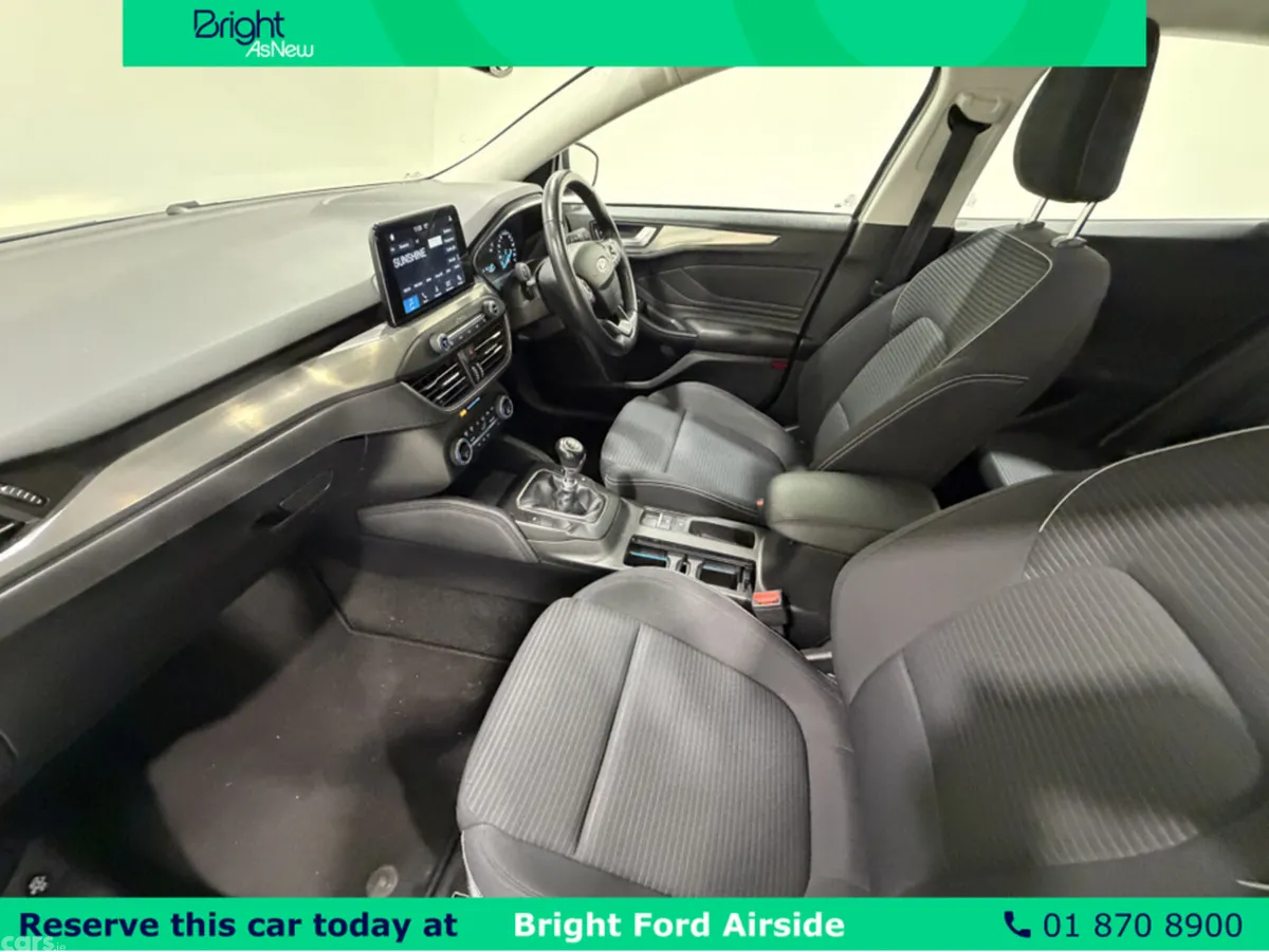 Ford Focus Hatchback, Petrol, 2020, Grey