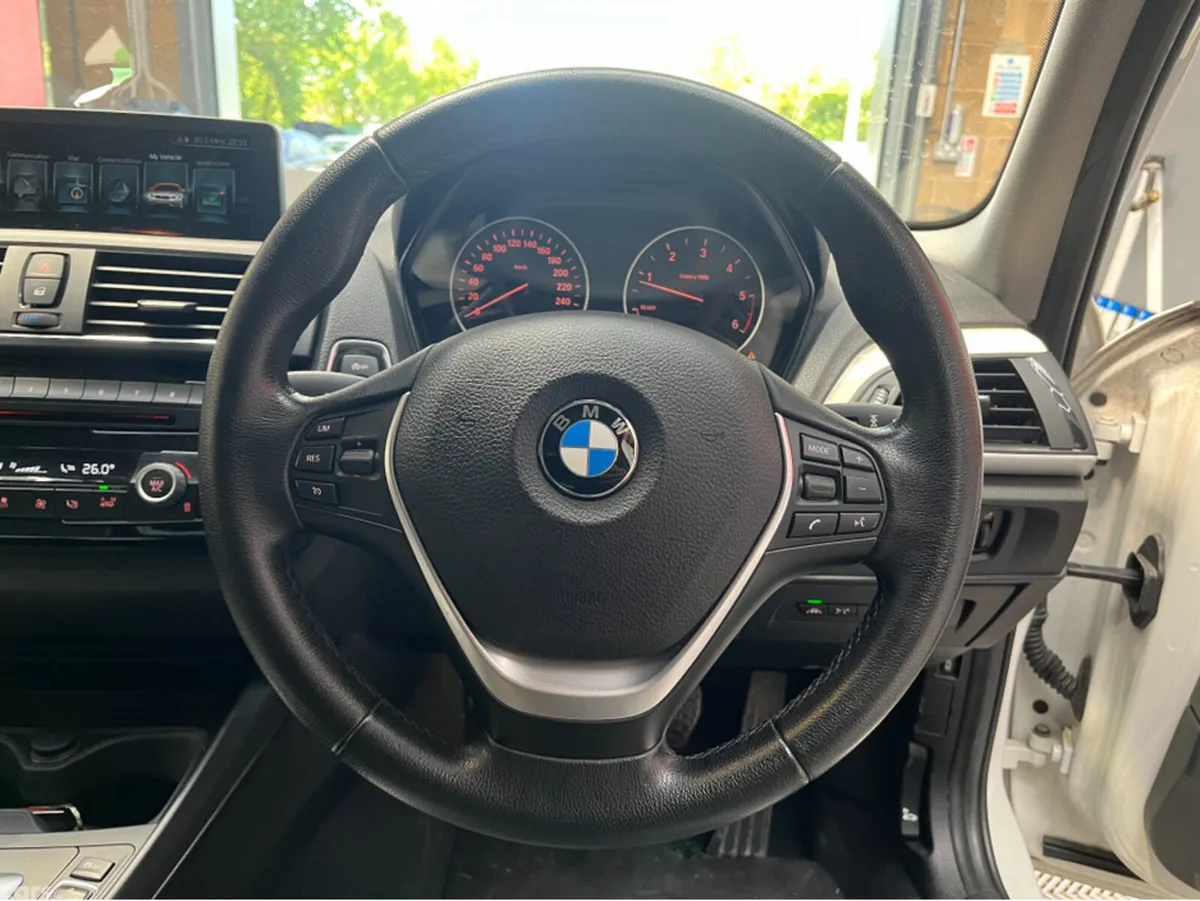 BMW 1-Series Hatchback, Diesel, 2017, White