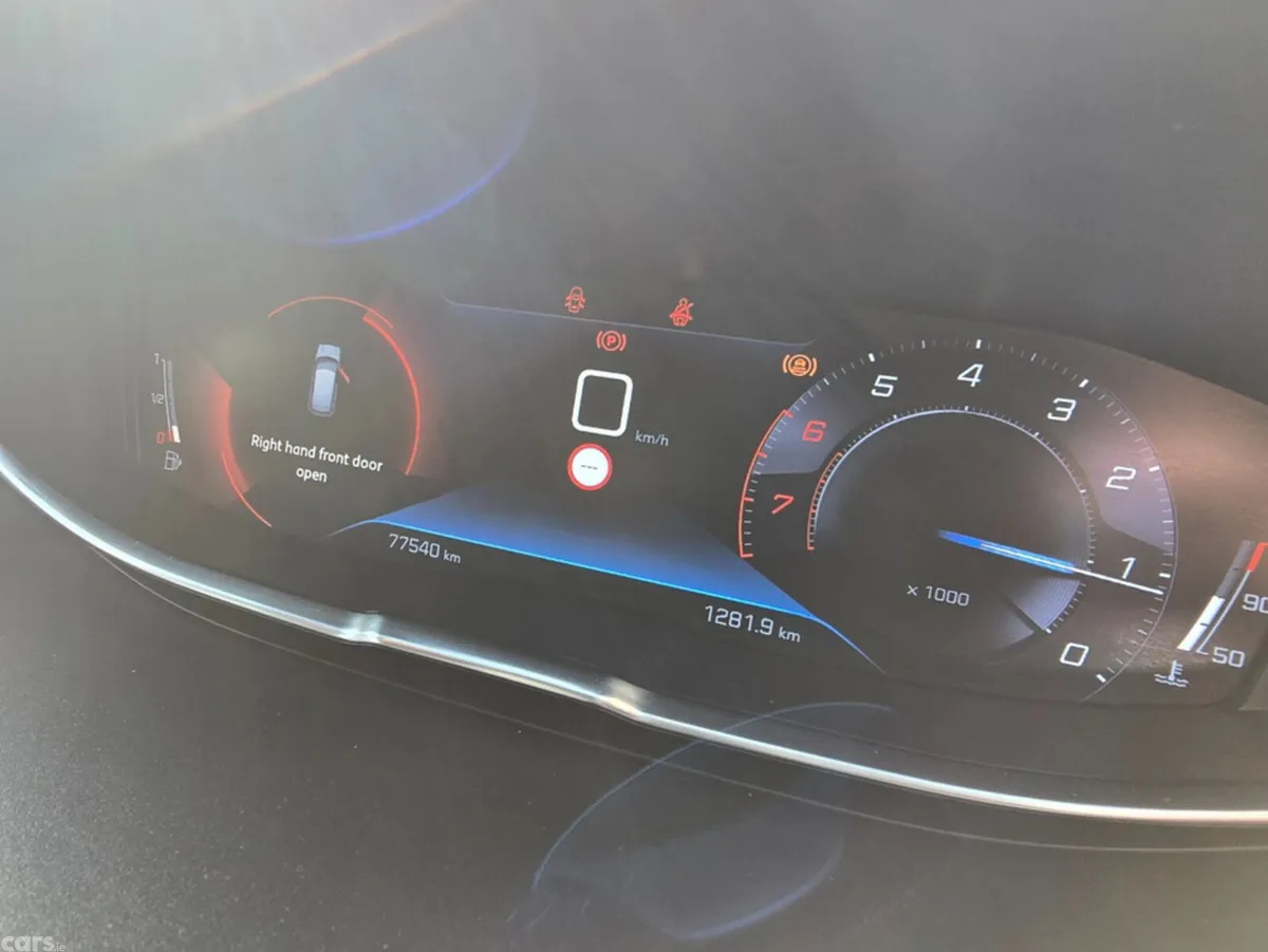 Peugeot 3008 MPV, Petrol, 2020, Grey