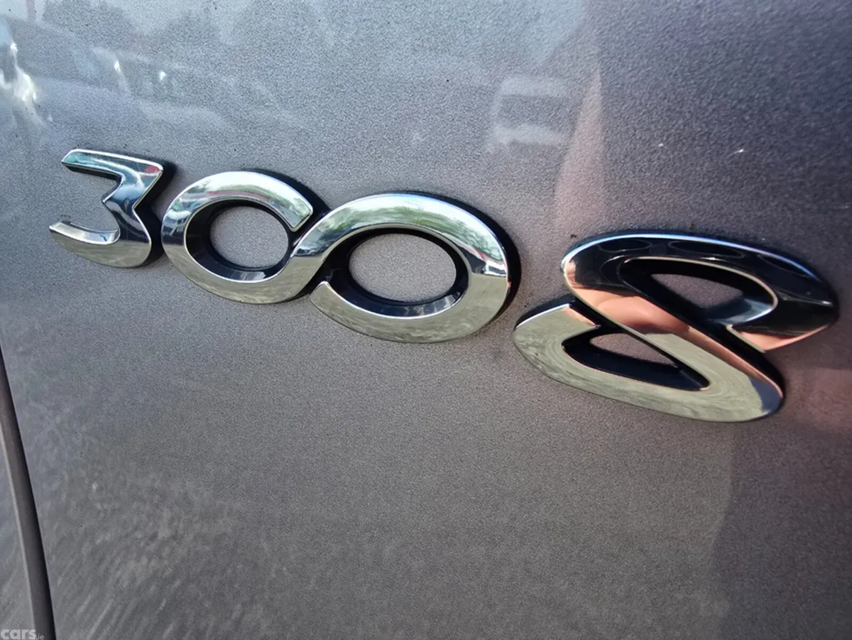 Peugeot 3008 MPV, Petrol, 2020, Grey