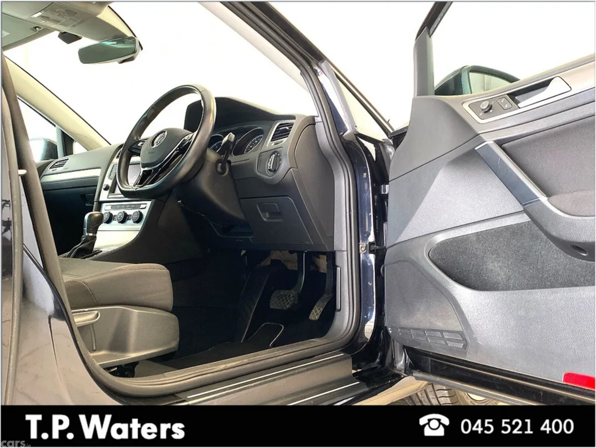 Volkswagen Golf Hatchback, Petrol, 2017, Black