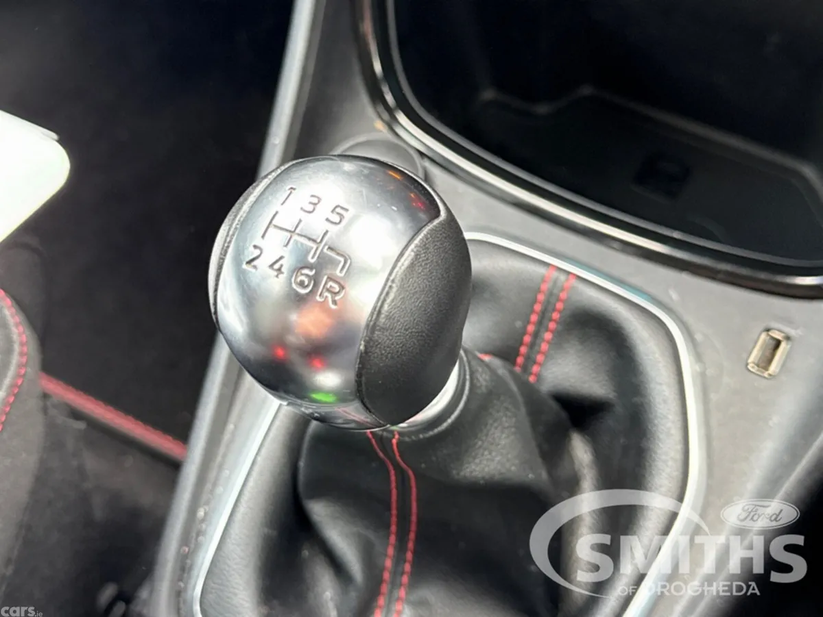 Ford Puma MPV, Petrol Hybrid, 2023, Grey
