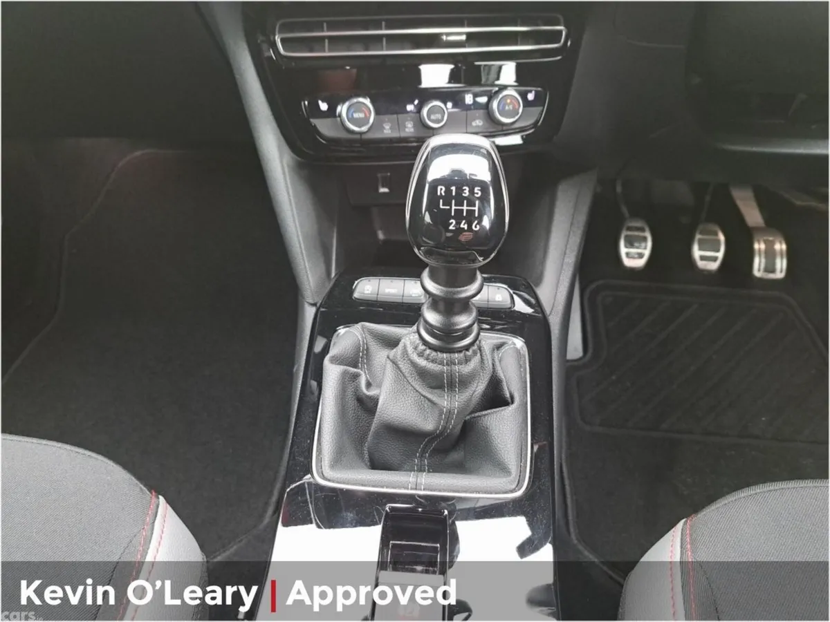 Opel Mokka SUV, Petrol, 2023, White