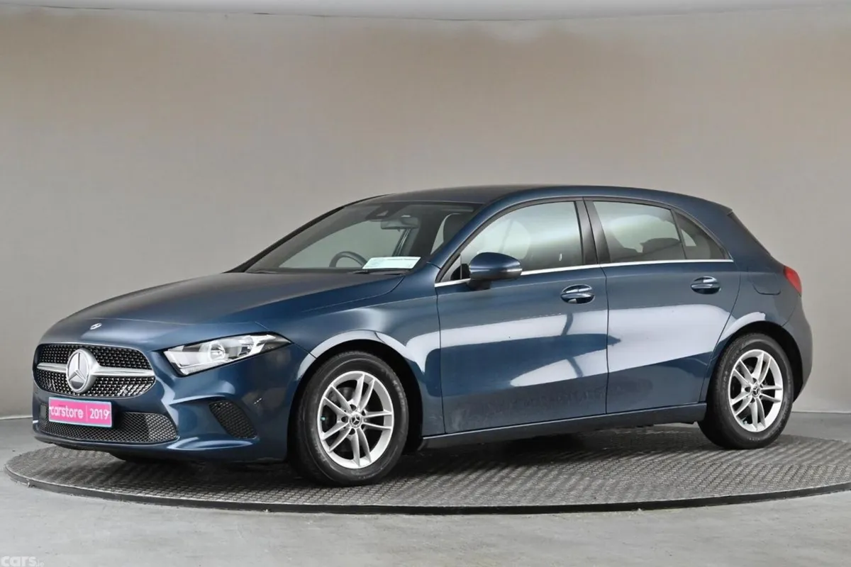Mercedes-Benz A-Class Hatchback, Diesel, 2019, Blue