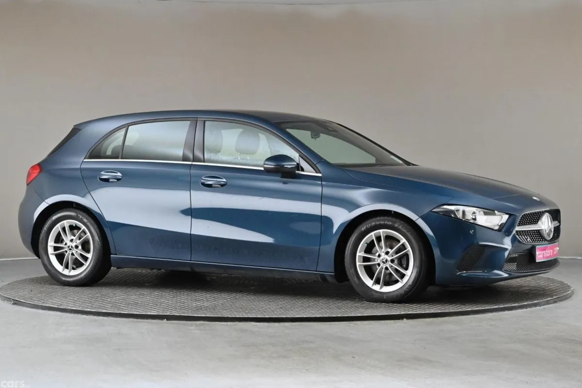 Mercedes-Benz A-Class Hatchback, Diesel, 2019, Blue