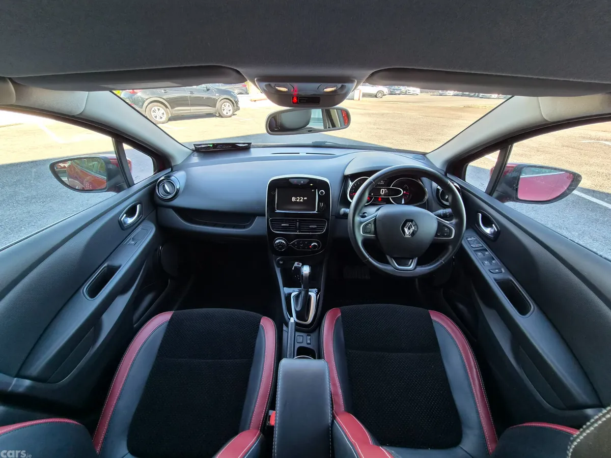 Renault Clio Hatchback, Petrol, 2019, Red