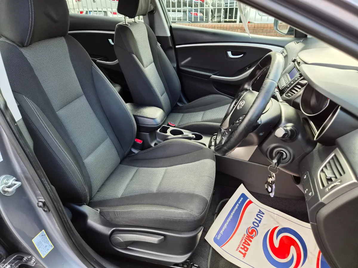 Hyundai i30 Hatchback, Diesel, 2013, Grey