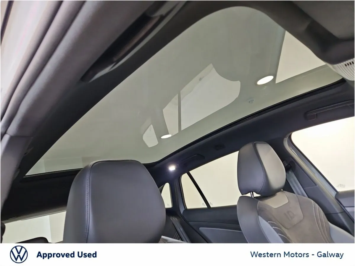Volkswagen ID.4 SUV, Electric, 2025, Silver