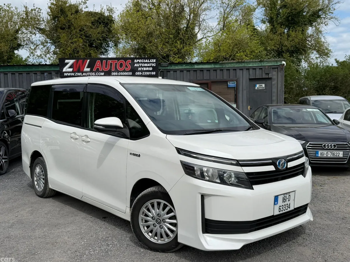 Toyota Voxy MPV, Petrol Hybrid, 2016, White