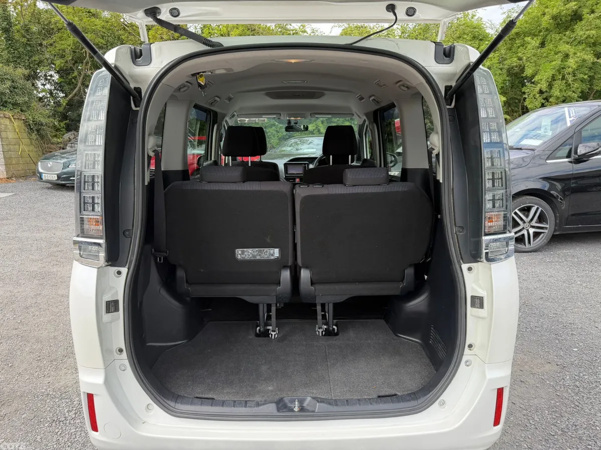 Toyota Voxy MPV, Petrol Hybrid, 2016, White