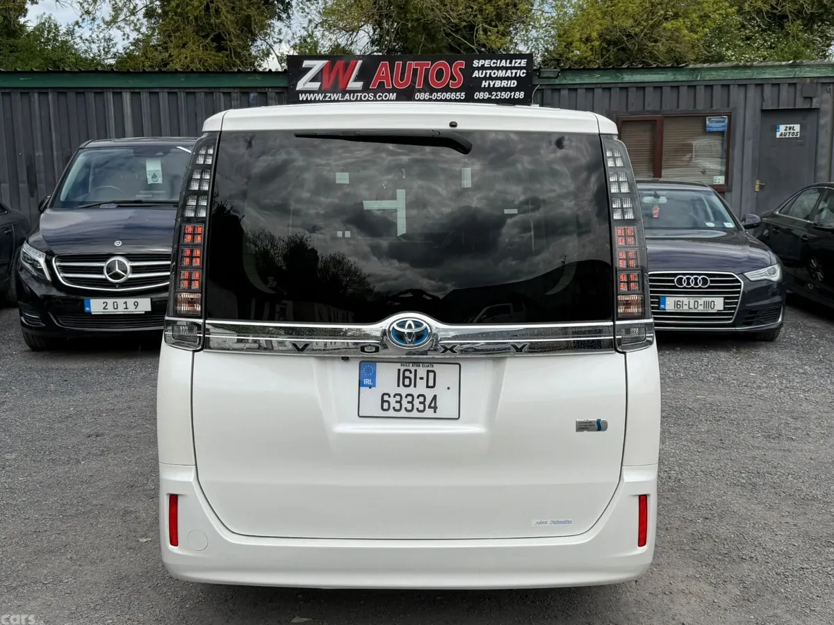 Toyota Voxy MPV, Petrol Hybrid, 2016, White
